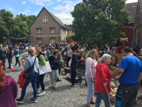 Dorf-Flohmarkt und offene Höfe