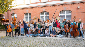 Noten mit Dip präsentiert Landesjugendorchester und Landesjugendchor Thüringen